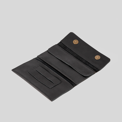 Tabaquera de Cuero Negro - Trauko